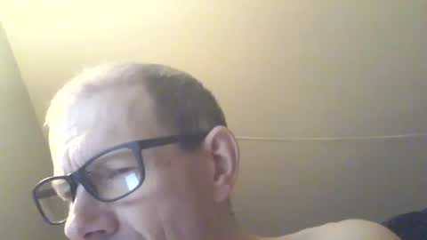 Snapshot of moviem1978 chatting on January 30, 6:32 pm Frederik online show from January 30, 6:32 pm