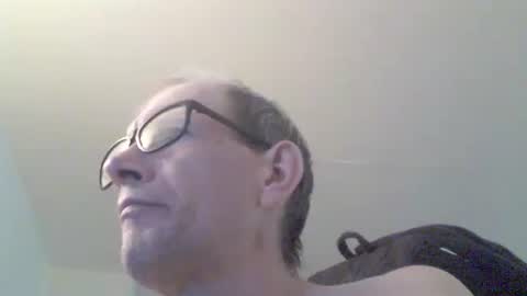 Snapshot of moviem1978 chatting on May 24, 6:57 pm Frederik online show from May 24, 6:57 pm