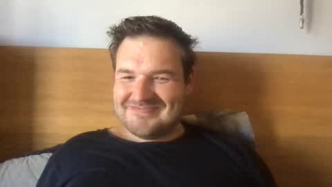Snapshot of mr834565 chatting on May 31, 10:22 am mr834565 online show from May 31, 10:22 am
