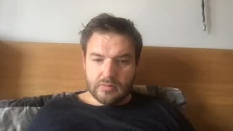Snapshot of mr834565 chatting on June 14, 10:06 am mr834565 online show from June 14, 10:06 am