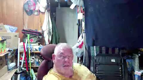 Snapshot of mr_canoe_licker_69 chatting on December 21, 7:49 pm mr_canoe_licker_69 online show from December 21, 7:49 pm