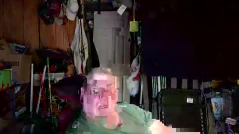 Snapshot of mr_canoe_licker_69 chatting on December 23, 2:50 pm mr_canoe_licker_69 online show from December 23, 2:50 pm