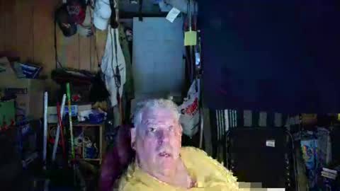 Snapshot of mr_canoe_licker_69 chatting on December 24, 8:49 pm mr_canoe_licker_69 online show from December 24, 8:49 pm