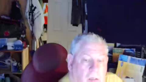 Snapshot of mr_canoe_licker_69 chatting on February 1, 9:19 pm mr_canoe_licker_69 online show from February 1, 9:19 pm