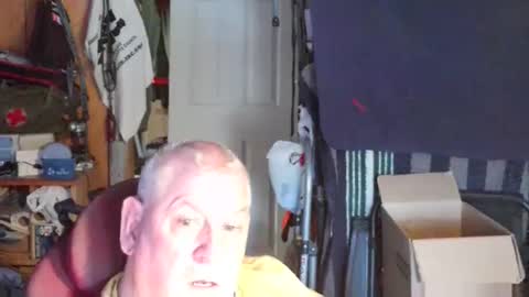 Snapshot of mr_canoe_licker_69 chatting on February 10, 8:21 pm mr_canoe_licker_69 online show from February 10, 8:21 pm