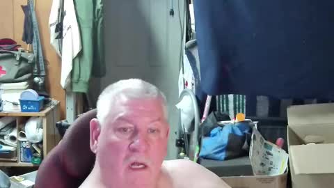 Snapshot of mr_canoe_licker_69 chatting on February 26, 7:27 pm mr_canoe_licker_69 online show from February 26, 7:27 pm