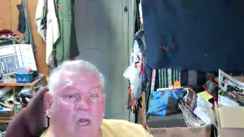 Snapshot of mr_canoe_licker_69 chatting on March 7, 9:17 pm mr_canoe_licker_69 online show from March 7, 9:17 pm