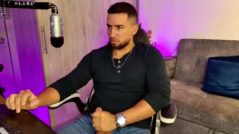 Snapshot of mr_david_cox chatting on February 15, 1:05 pm David online show from February 15, 1:05 pm