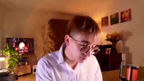 Mr Evans online show from September 12, 1:22 pm