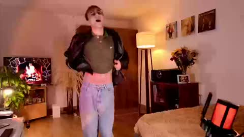 Mr Evans online show from September 22, 4:09 pm