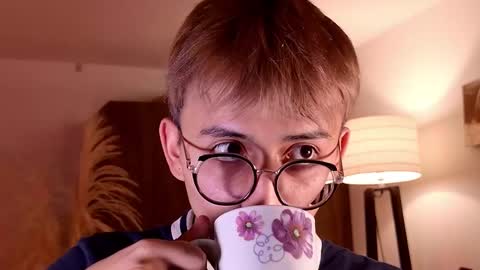 Mr Evans online show from October 21, 3:02 pm