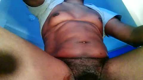 Snapshot of mr_facial_101 chatting on April 17, 3:31 am mr_facial_101 online show from April 17, 3:31 am