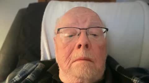 Snapshot of mr_frasier chatting on February 7, 3:43 am Jess online show from February 7, 3:43 am