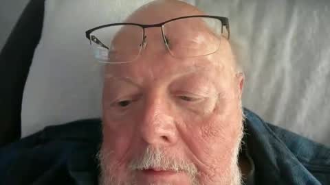 Snapshot of mr_frasier chatting on April 22, 7:48 pm Jess online show from April 22, 7:48 pm