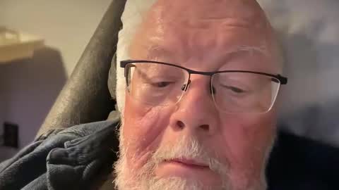 Snapshot of mr_frasier chatting on May 3, 2:17 am Jess online show from May 3, 2:17 am