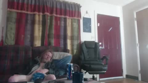 Snapshot of mr_happy12 chatting on March 2, 11:39 am mr_happy12 online show from March 2, 11:39 am