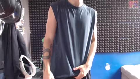 Call me Angel please online show from April 8, 5:13 pm