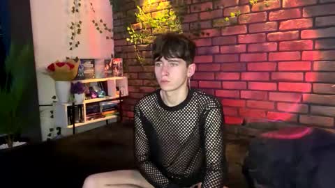 Snapshot of mr_lucky_guy chatting on January 31, 7:07 am Kris online show from January 31, 7:07 am