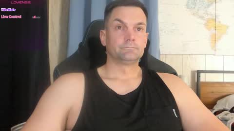 Snapshot of mr_mac69 chatting on January 16, 2:19 am Cam online show from January 16, 2:19 am