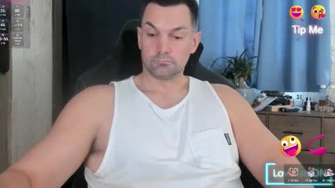 Snapshot of mr_mac69 chatting on March 2, 5:42 pm Cam online show from March 2, 5:42 pm
