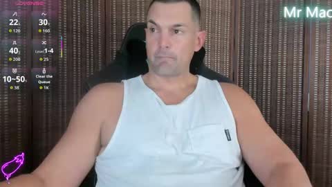 Snapshot of mr_mac69 chatting on May 19, 8:59 pm Cam online show from May 19, 8:59 pm
