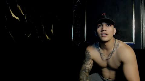 mr_maximo online show from November 28, 2:58 am