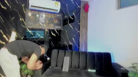 Snapshot of mr_maximo chatting on July 2, 4:51 am mr_maximo online show from July 2, 4:51 am