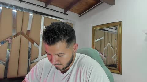 Snapshot of mr_mikee_ chatting on January 30, 3:00 am MIKEE online show from January 30, 3:00 am