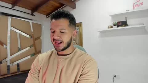 Snapshot of mr_mikee_ chatting on February 12, 3:07 am MIKEE online show from February 12, 3:07 am