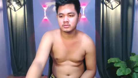 mr_olivercummerx online show from October 10, 2:21 am