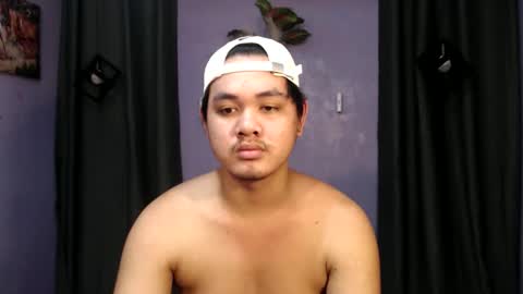 mr_olivercummerx online show from November 28, 7:00 am