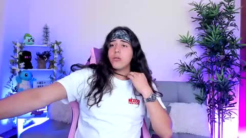 Snapshot of mr_pepper51 chatting on March 11, 8:42 pm mr_pepper51 online show from March 11, 8:42 pm