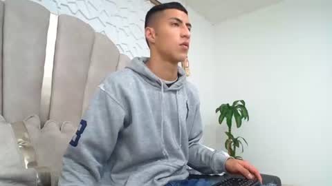 Mr Porn  online show from June 16, 2:09 pm