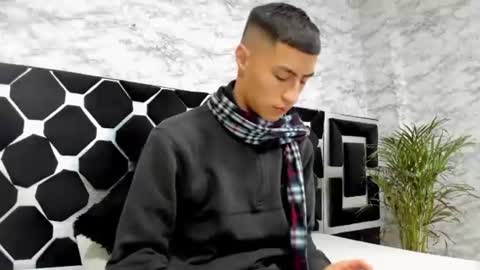 Mr Porn  online show from June 18, 2:32 pm