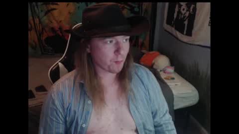 Snapshot of mr_strawberry chatting on September 28, 3:45 am mr_strawberry online show from September 28, 3:45 am