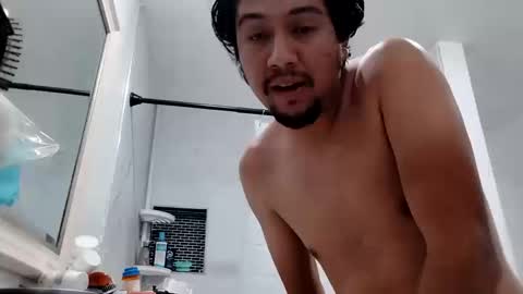 Snapshot of mr_wick93 chatting on October 19, 5:30 am mr_wick93 online show from October 19, 5:30 am