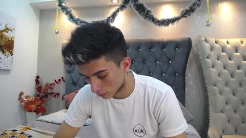 Snapshot of mr_williseo chatting on December 20, 8:12 pm williseo online show from December 20, 8:12 pm