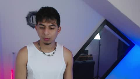 Snapshot of mralpha_latino chatting on May 2, 4:39 am Alpha LATINO online show from May 2, 4:39 am