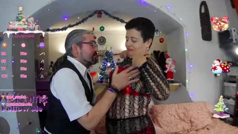 Snapshot of mrandmrsswetness84 chatting on December 9, 9:58 pm MrAndMrsSwetness84 online show from December 9, 9:58 pm