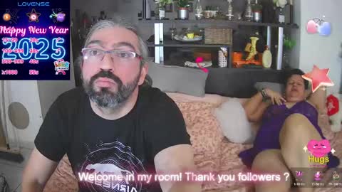 Snapshot of mrandmrsswetness84 chatting on January 30, 10:30 pm MrAndMrsSwetness84 online show from January 30, 10:30 pm