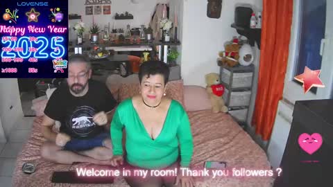 Snapshot of mrandmrsswetness84 chatting on January 31, 10:52 am MrAndMrsSwetness84 online show from January 31, 10:52 am