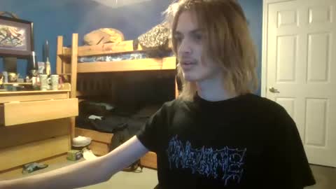 Ant online show from December 12, 6:31 pm