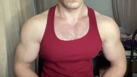 Snapshot of mrbiceps_23 chatting on January 7, 5:20 pm Mrbiceps23 online show from January 7, 5:20 pm