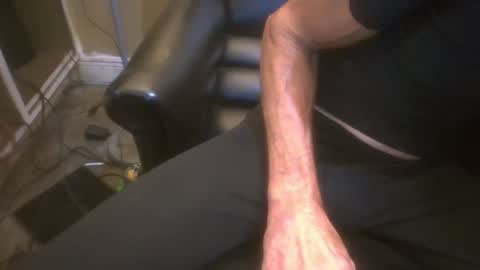 Snapshot of mrbiggirth69 chatting on October 9, 12:03 pm mrbiggirth69 online show from October 9, 12:03 pm