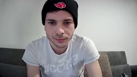 Snapshot of mrboyyyy chatting on February 1, 11:32 am ... online show from February 1, 11:32 am