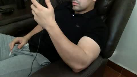 Mr Bree online show from February 5, 6:12 pm