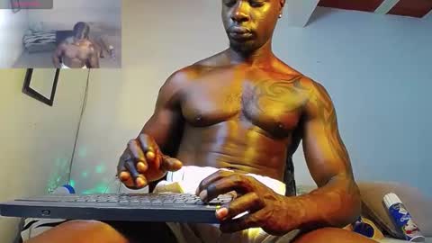 Snapshot of mrbyronstallion chatting on April 21, 3:17 pm byron online show from April 21, 3:17 pm