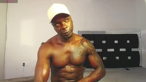 Snapshot of mrbyronstallion chatting on April 26, 10:13 am byron online show from April 26, 10:13 am