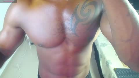 Snapshot of mrbyronstallion chatting on April 30, 11:20 pm byron online show from April 30, 11:20 pm