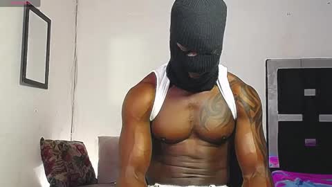 Snapshot of mrbyronstallion chatting on May 8, 1:33 am byron online show from May 8, 1:33 am